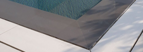 Bordo piscina, un'esperienza di lusso per il tuo relax